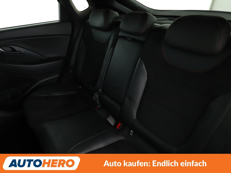 Hyundai i30 2.0 TGDI N Performance*LED*NAVI*TEMPO*CAM*PDC*SHZ* — photo 14