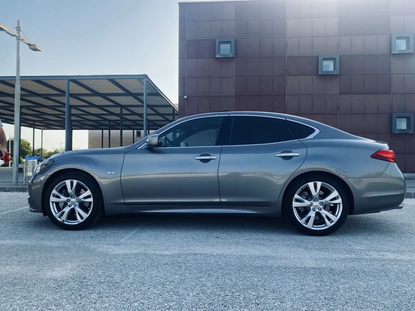 Infiniti M30 M30d S Premium Srebrny - 2