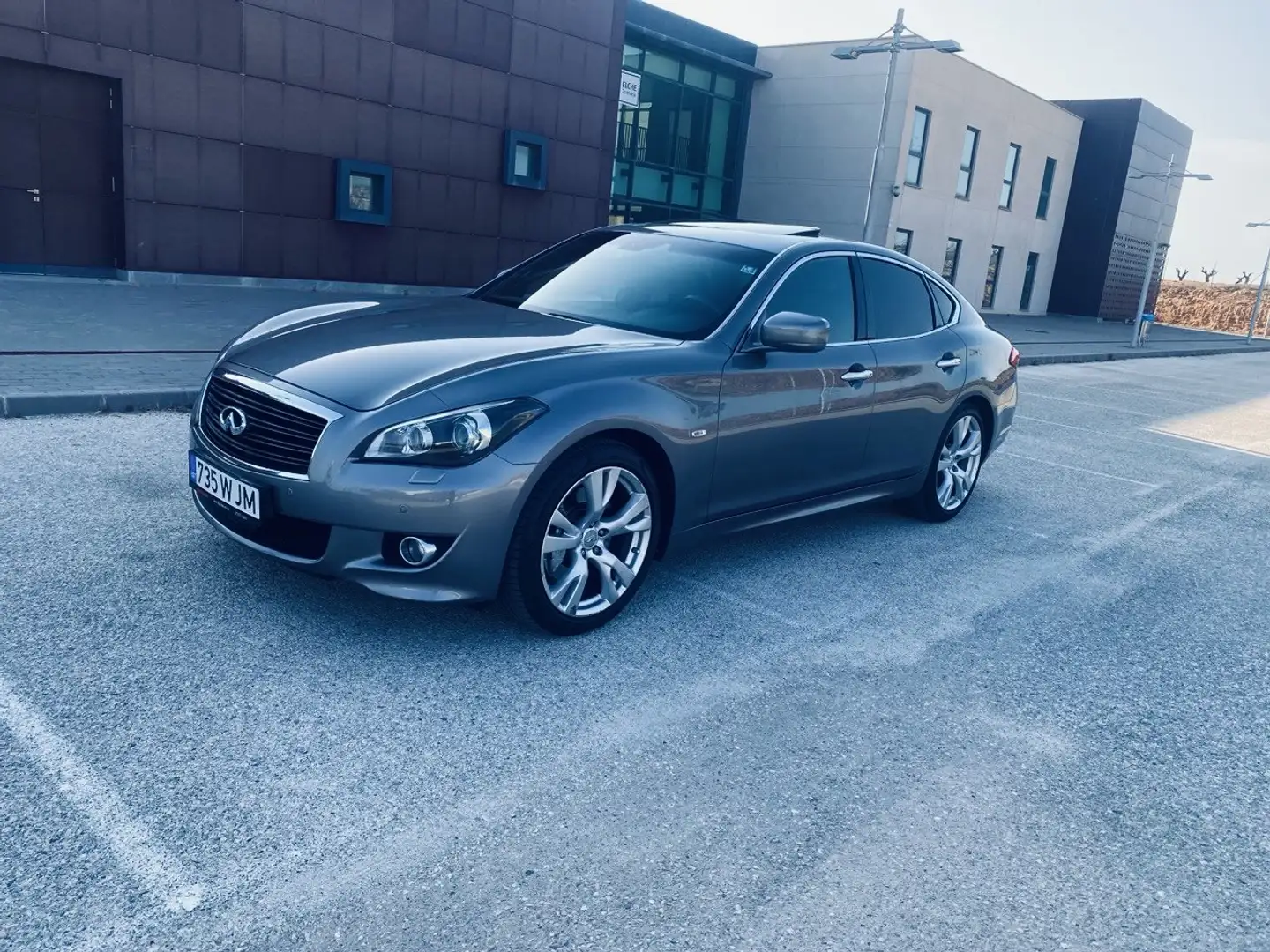 Infiniti M30 M30d S Premium Srebrny - 1