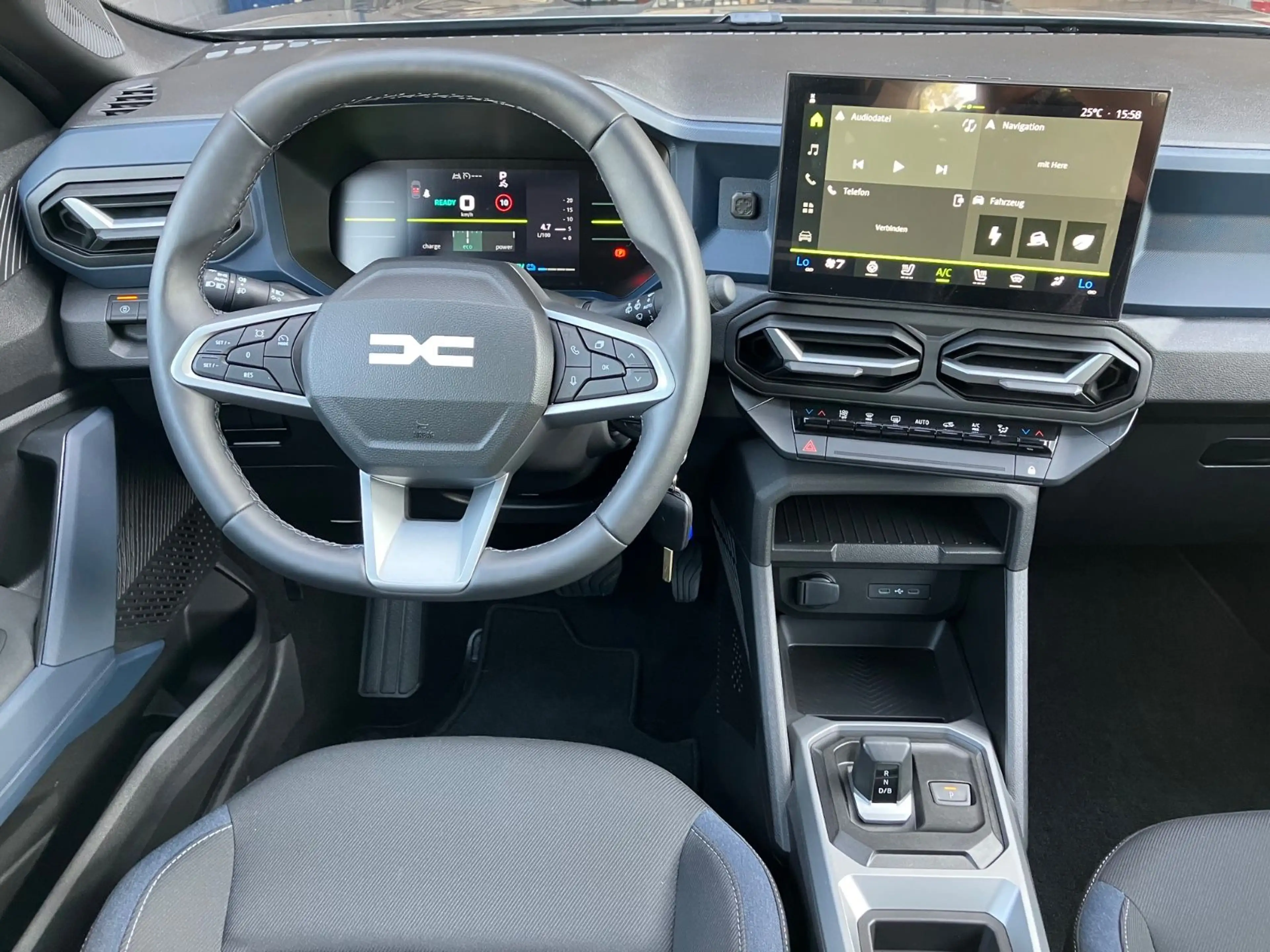 Dacia Bigster Hybrid 155 Expression — photo 7