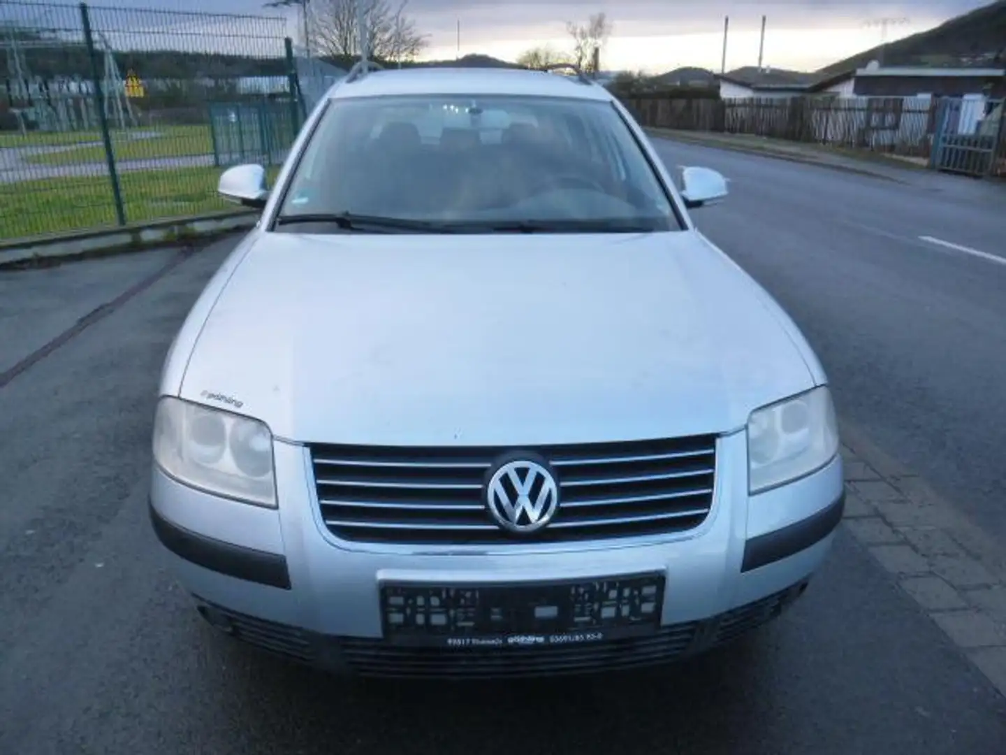 Volkswagen Passat Variant 2.0 TDI DPF / Euro 4 / Navi / Alus / Sitzh. /Temp. Silber - 2