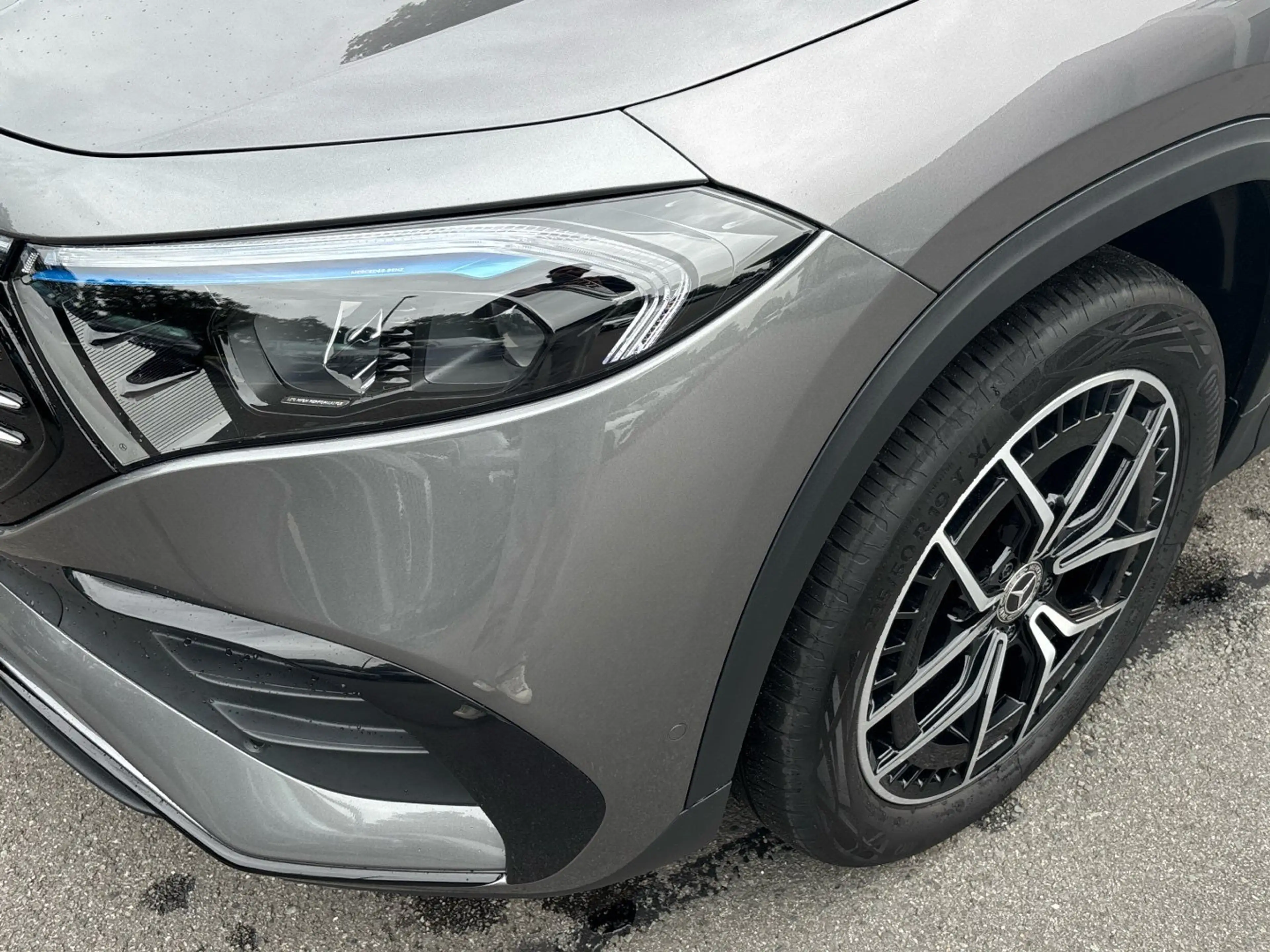 Mercedes-Benz EQA 300 4M AMG Distronic Kamera Ambiente AHK — photo 7