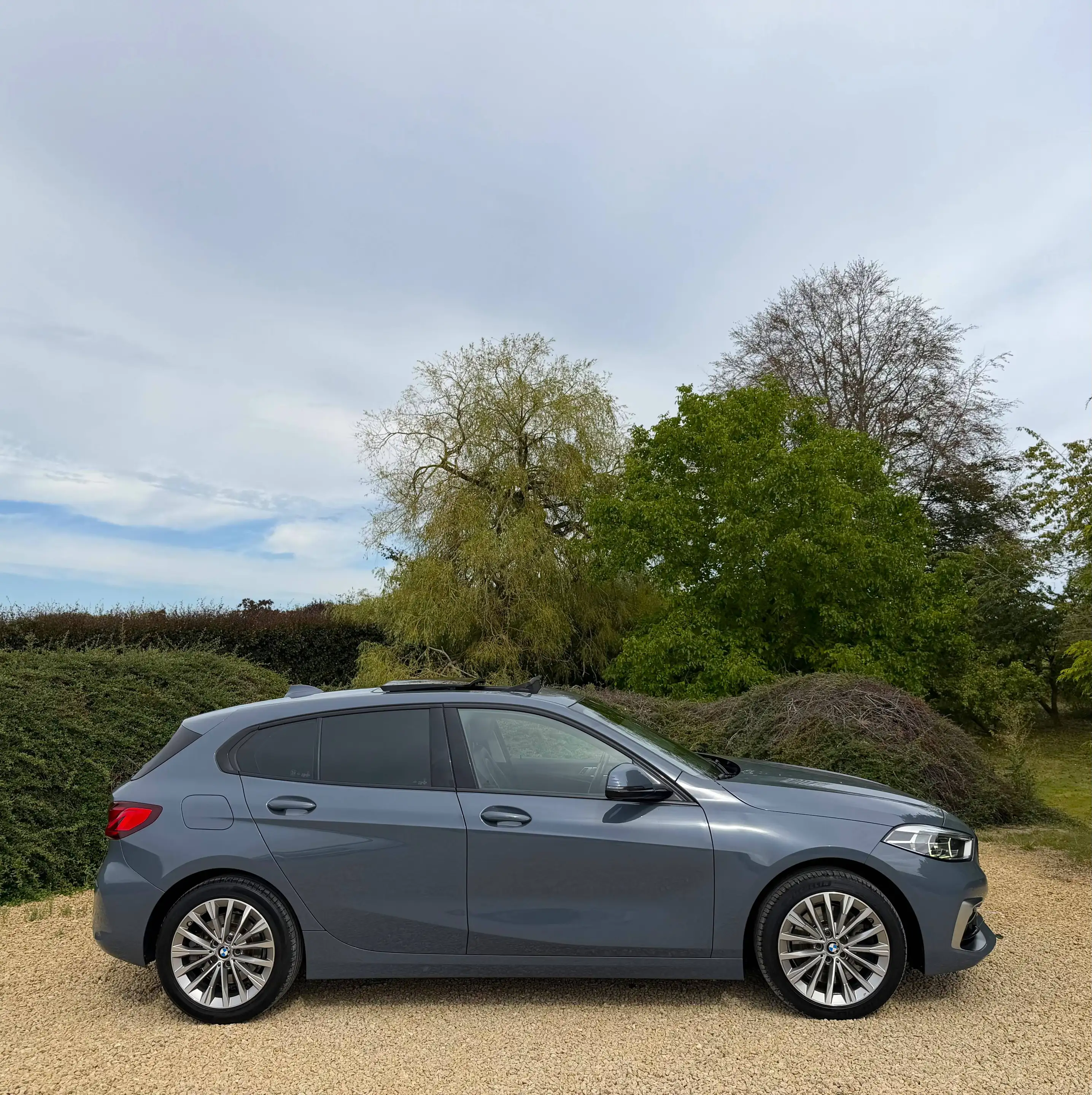 BMW 120 D FACE-LIFT 190 CV PACK LUXURY FULL OPTIONS BOITE AUTO SPORT PANORAMIQUE LED LIGHT CUIR CLIM GPS JA17' FULL — photo 6