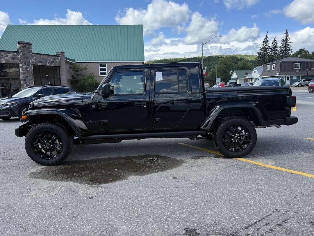 2026 Jeep Gladiator