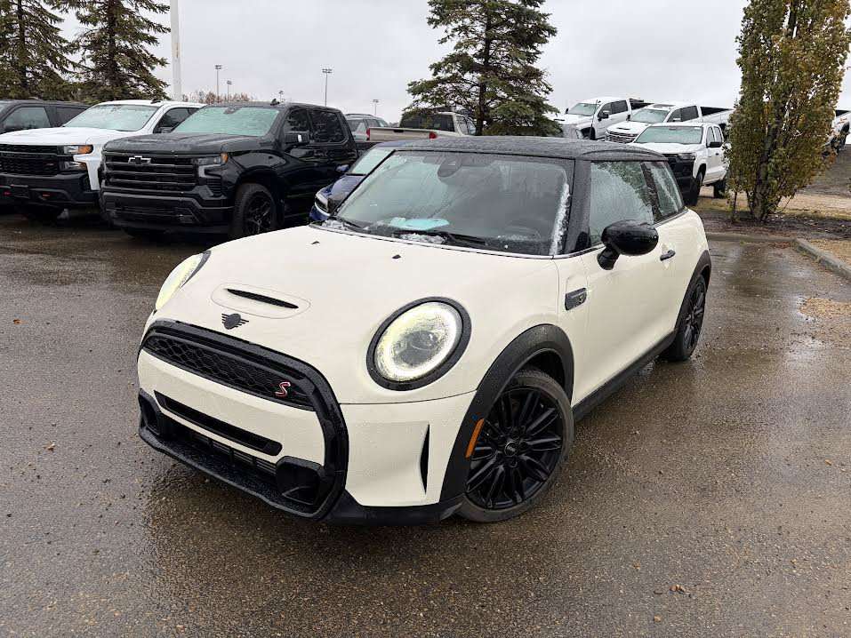 2023 MINI 3 Door