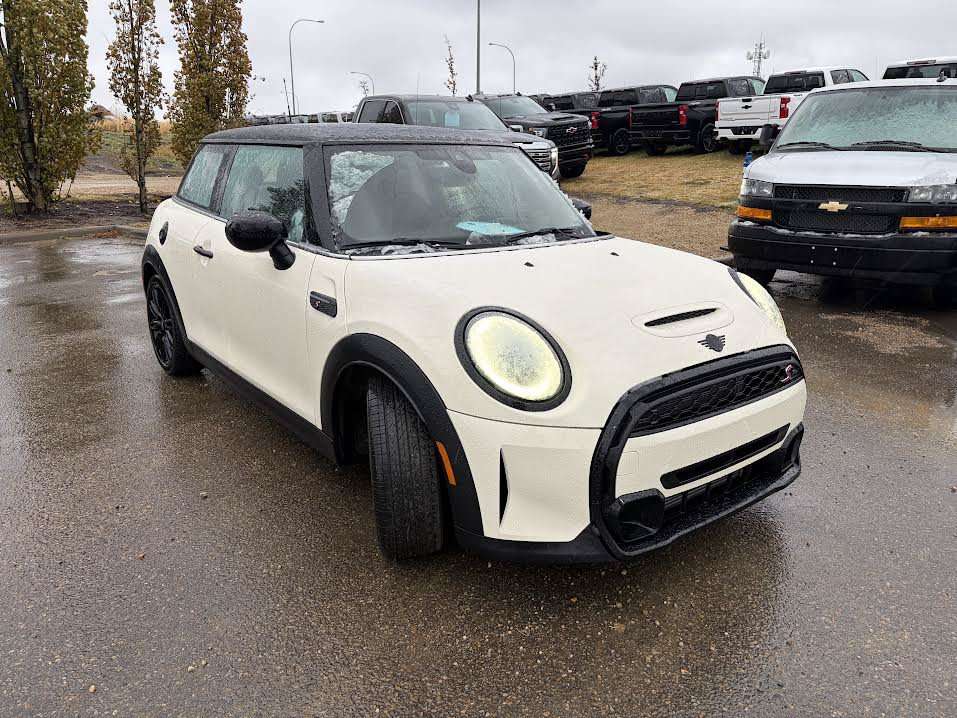 2023 MINI 3 Door
