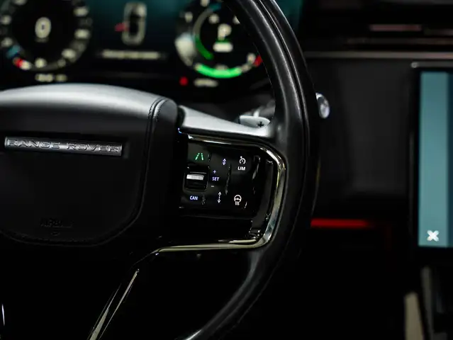 Land Rover Range Rover Sport view 13