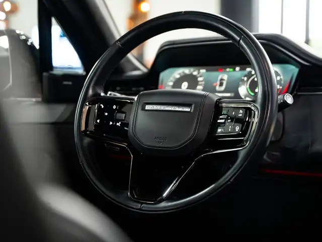 Land Rover Range Rover Sport view 12
