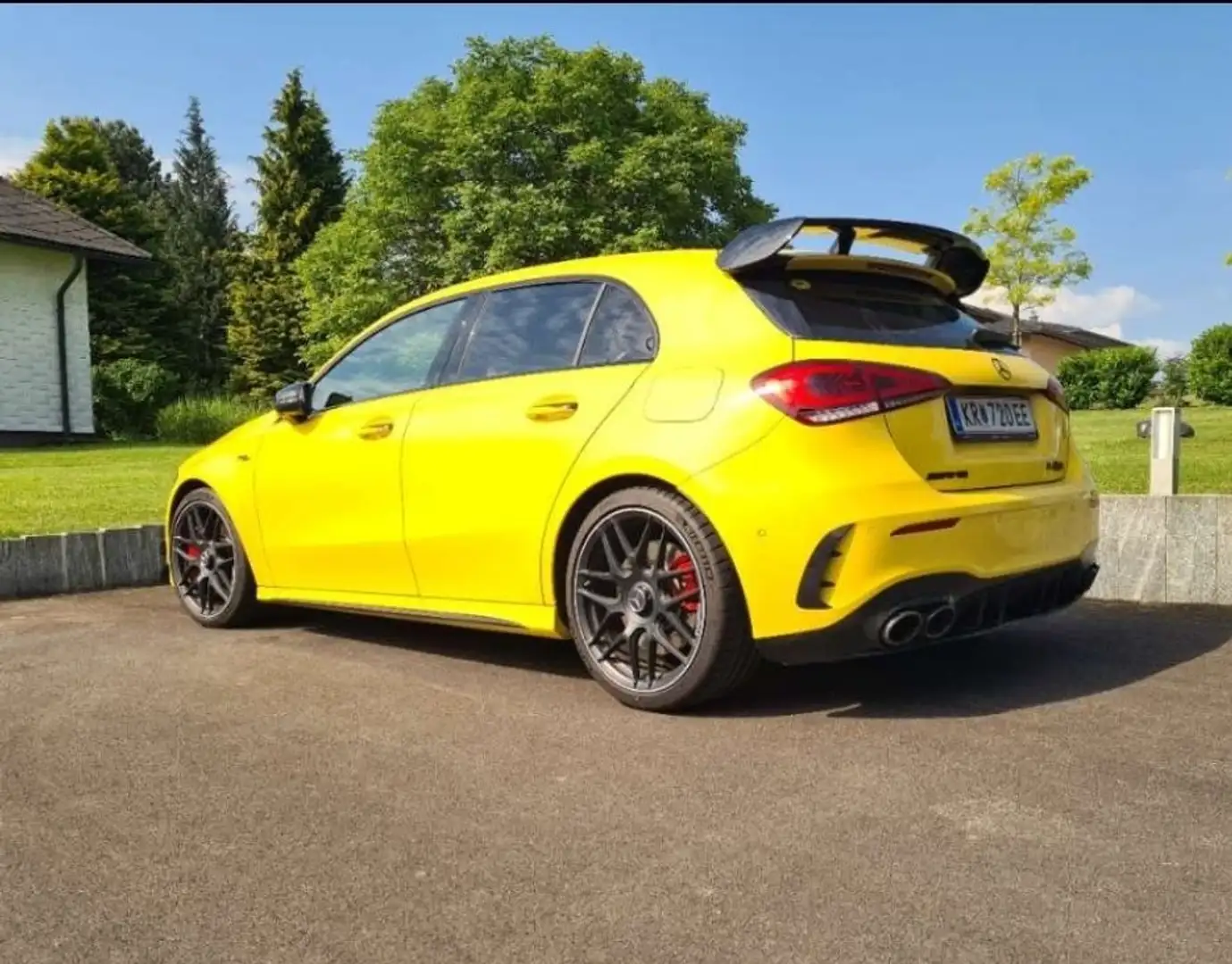 Mercedes-Benz A 45 AMG 45s Jaune - 2