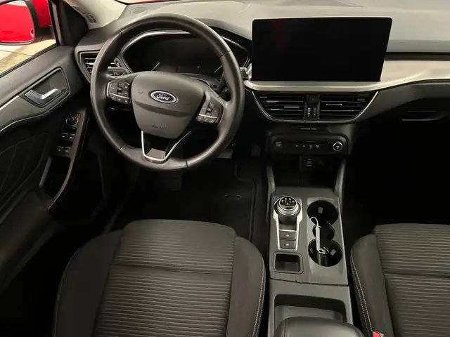 Ford Focus view 8