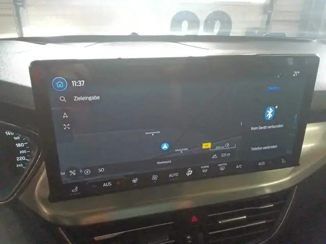 Ford Focus view 10