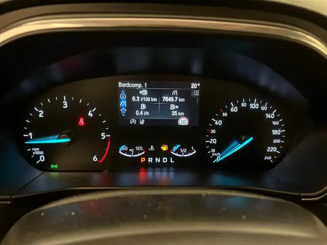 Ford Focus view 11
