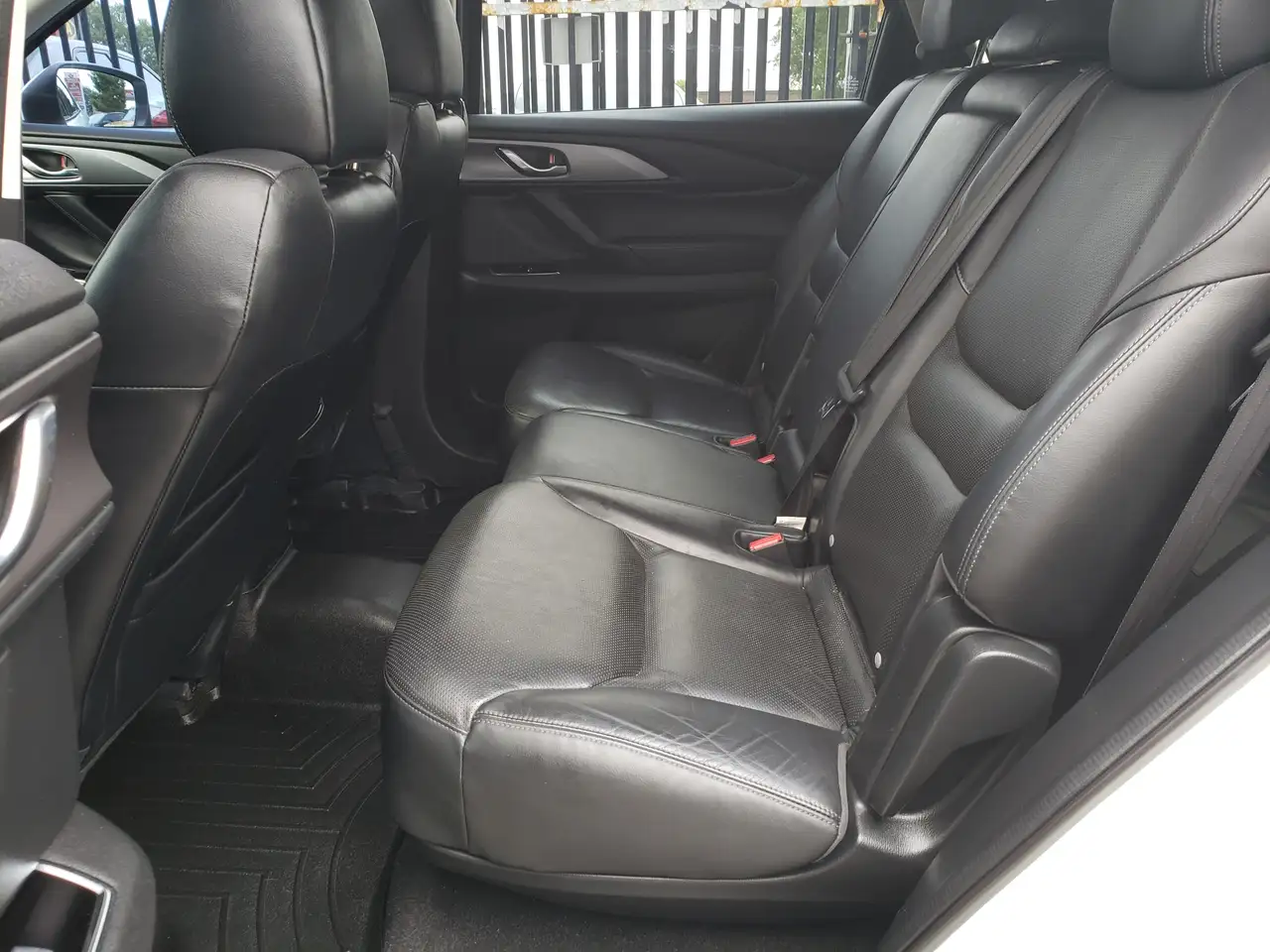 Mazda CX-9 снимка Mazda CX-9