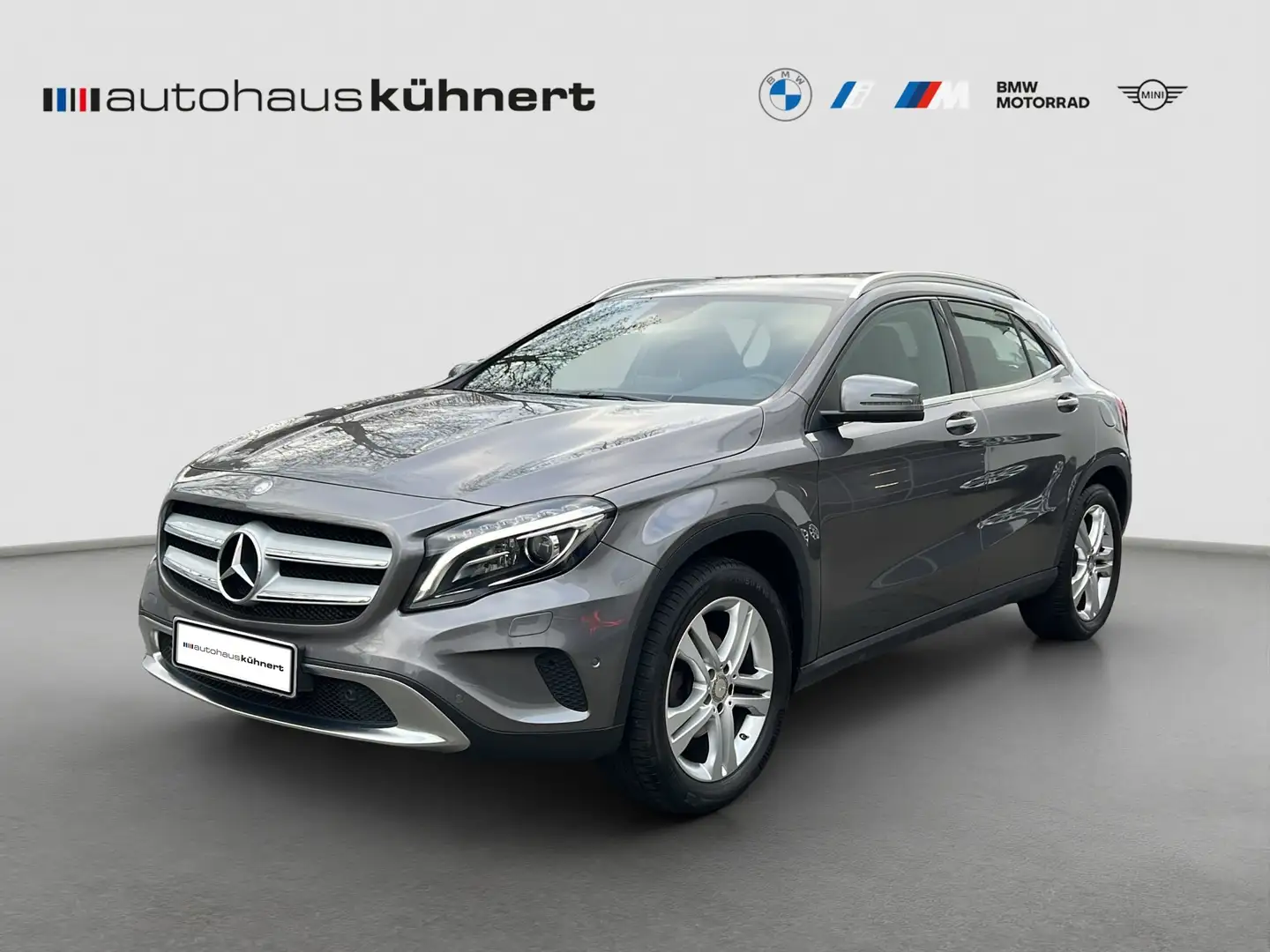 Mercedes-Benz GLA 200 Urban SCORE LED SpurAss Navi RFK Sportsitz Grau - 1