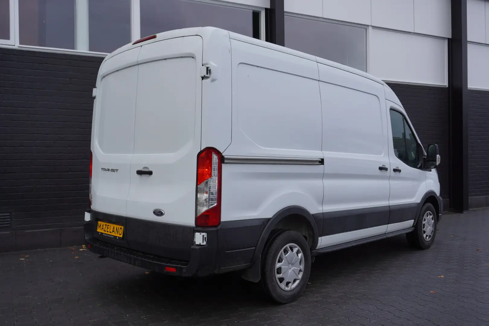 Ford Transit 2.0 TDCI 130PK L2H2 EURO 6 - A/C Climate - Navi - Wit - 2