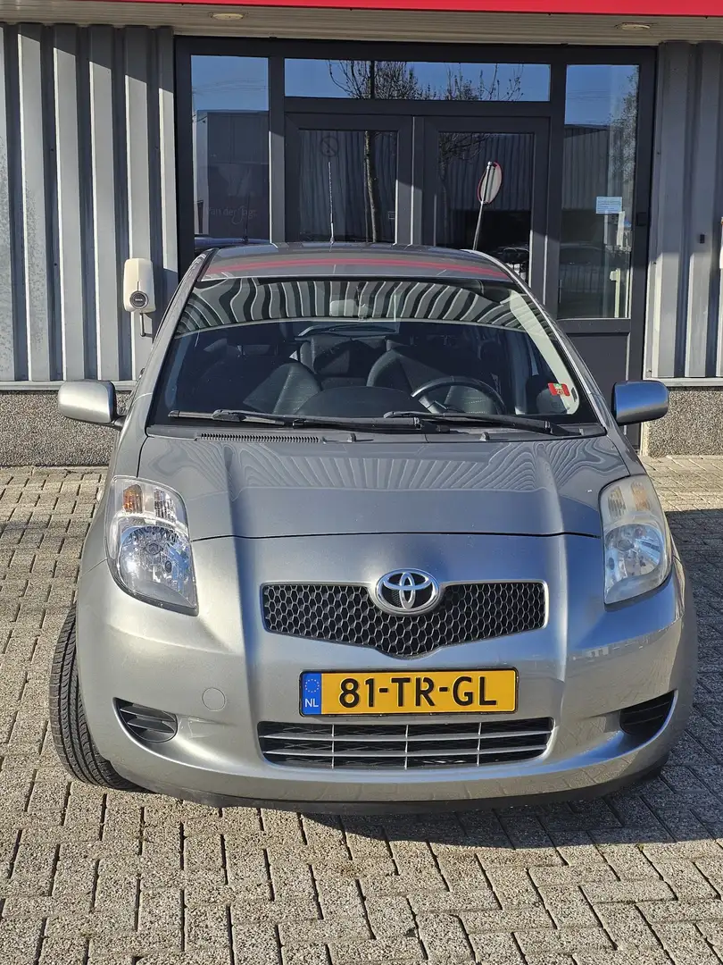 Toyota Yaris 1.3 VVT-i Multi Mode Sol - 2