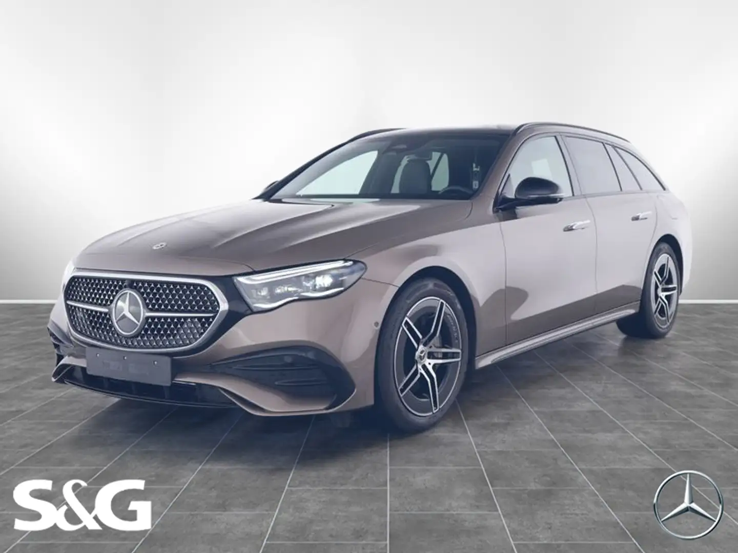 Mercedes-Benz E 300 de T AMG PANO+AHK+19"+MEMORY+360°KAMERA Braun - 1
