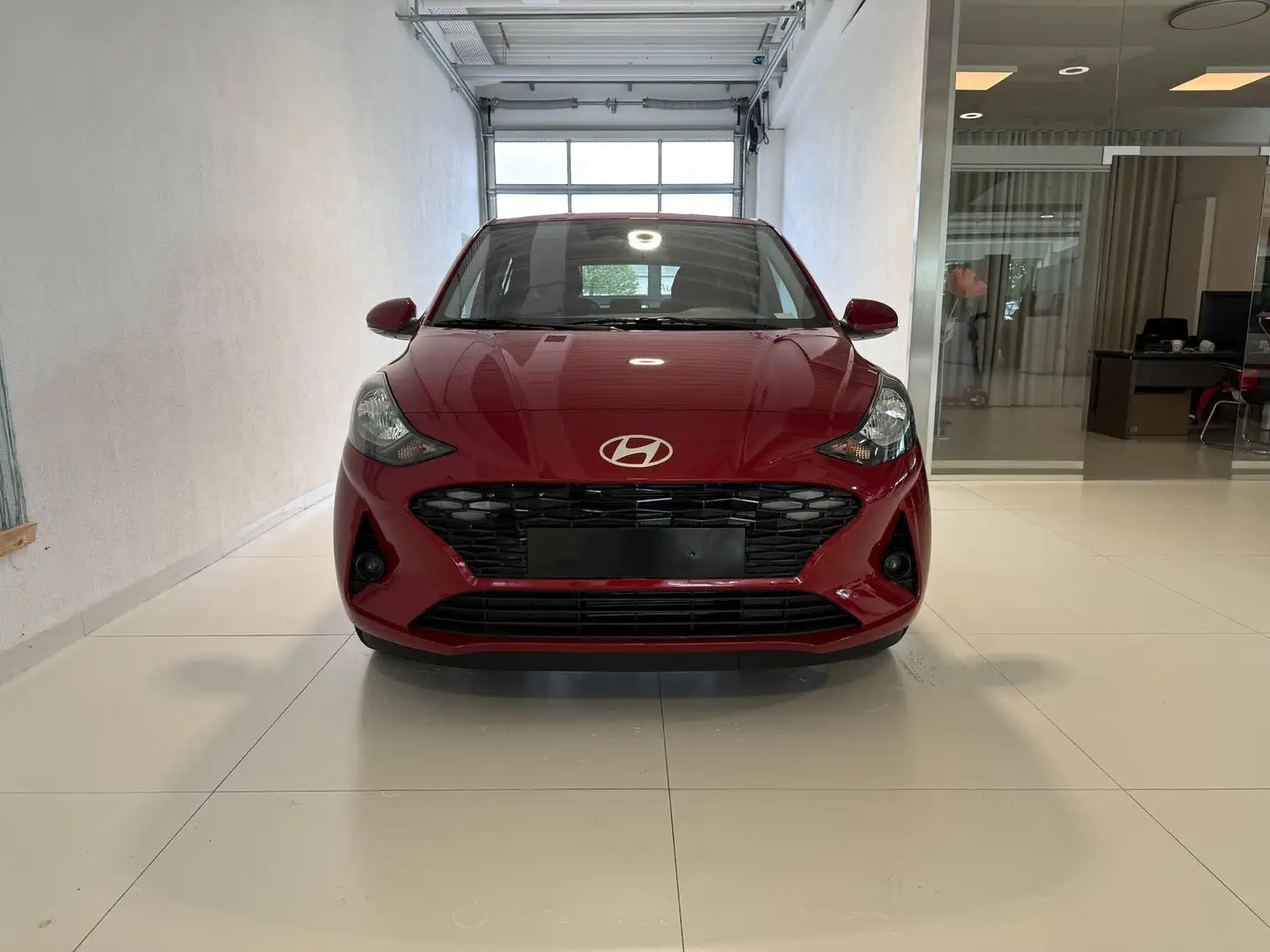 Hyundai i10 GO+ 1.2 MT 58 kW (79 PS) Klimaautomatik, Naviga... Rot - 2