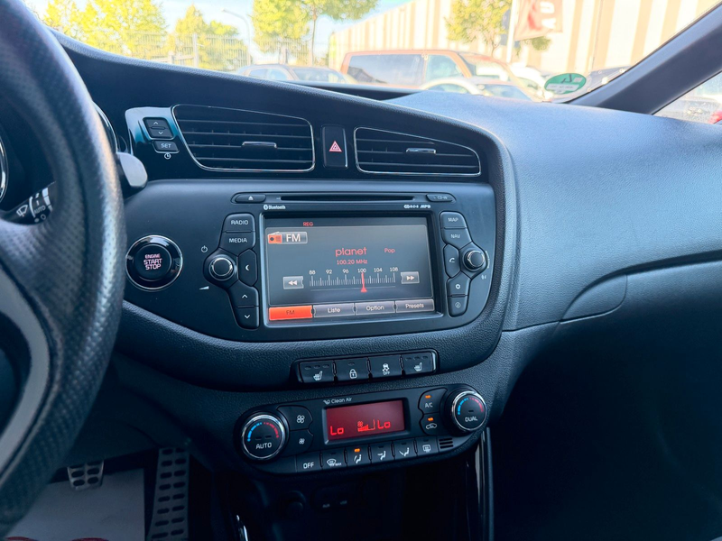 Kia Ceed / cee'd Ceed GT-Track 1.6-GDi*Navi*Panorama*Xenon — photo 15