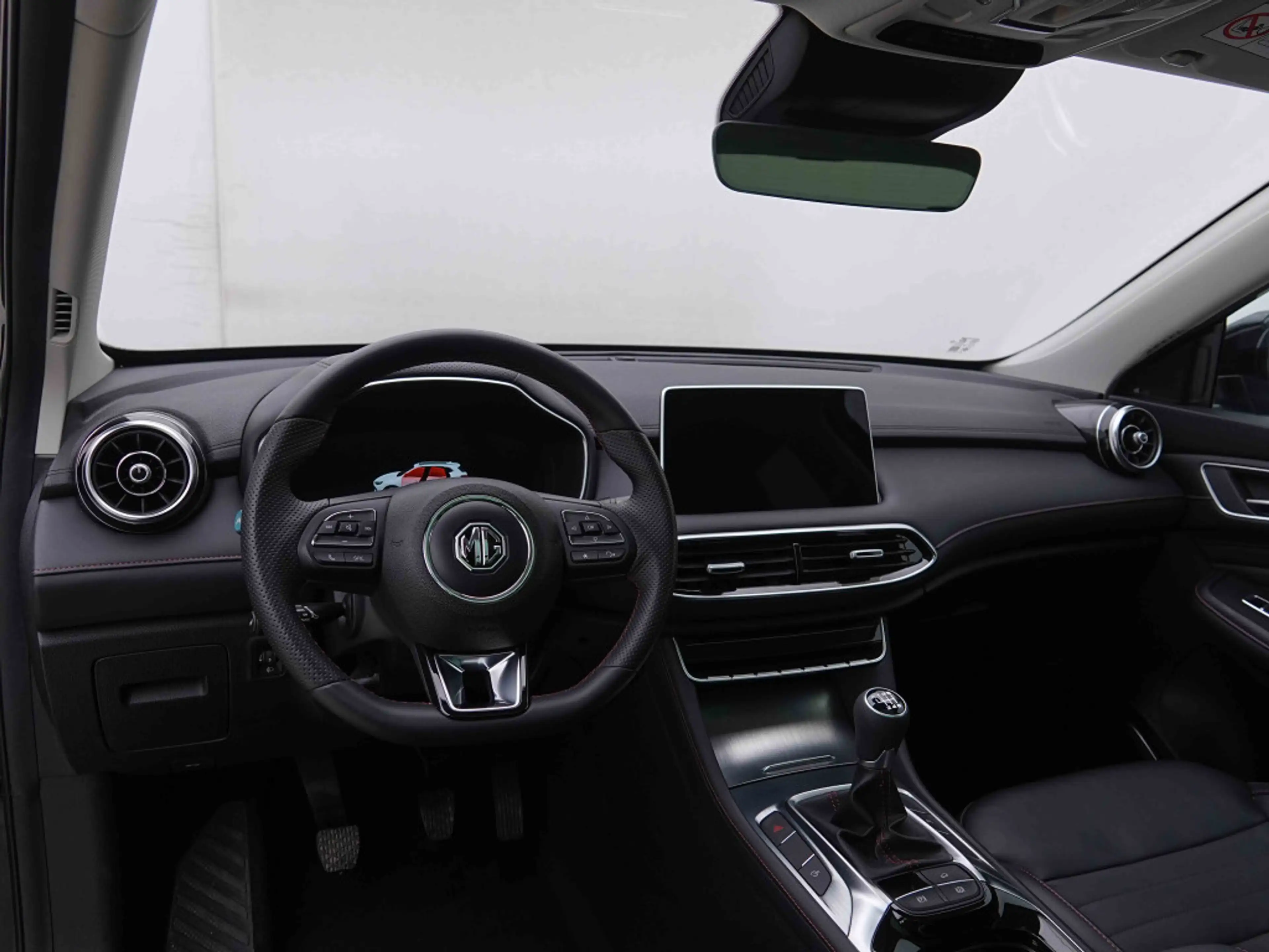 MG HS 1.5 T-GDi 162 Luxury | Pano | Leather | 360Cam | GPS | LED | ALU18 — photo 8