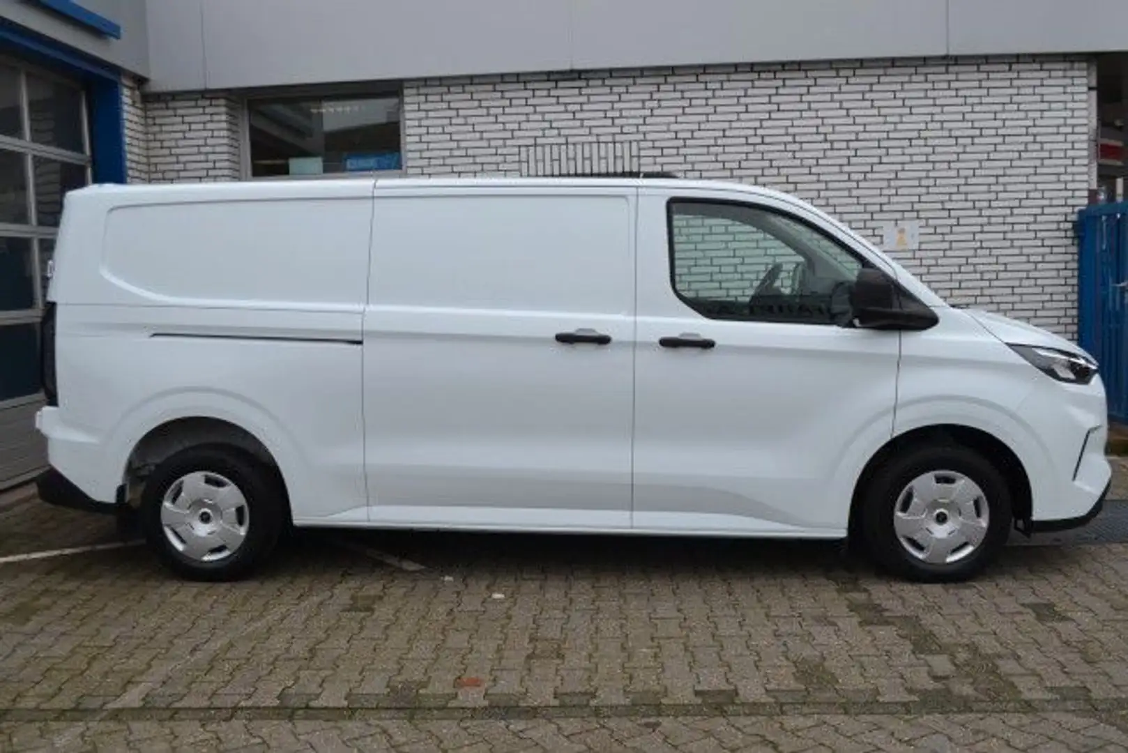 Ford Transit Custom Kasten 320 L2H1 Trend ExpressLine Bianco - 2
