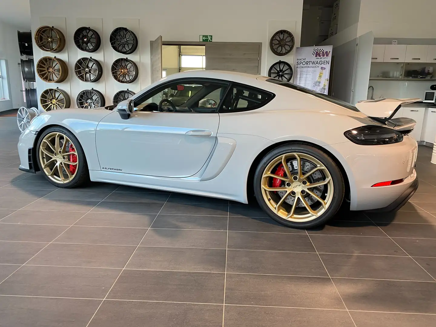 Porsche 718 GT4 Clubsport / Carbon / 918 Schalensitze Grau - 2