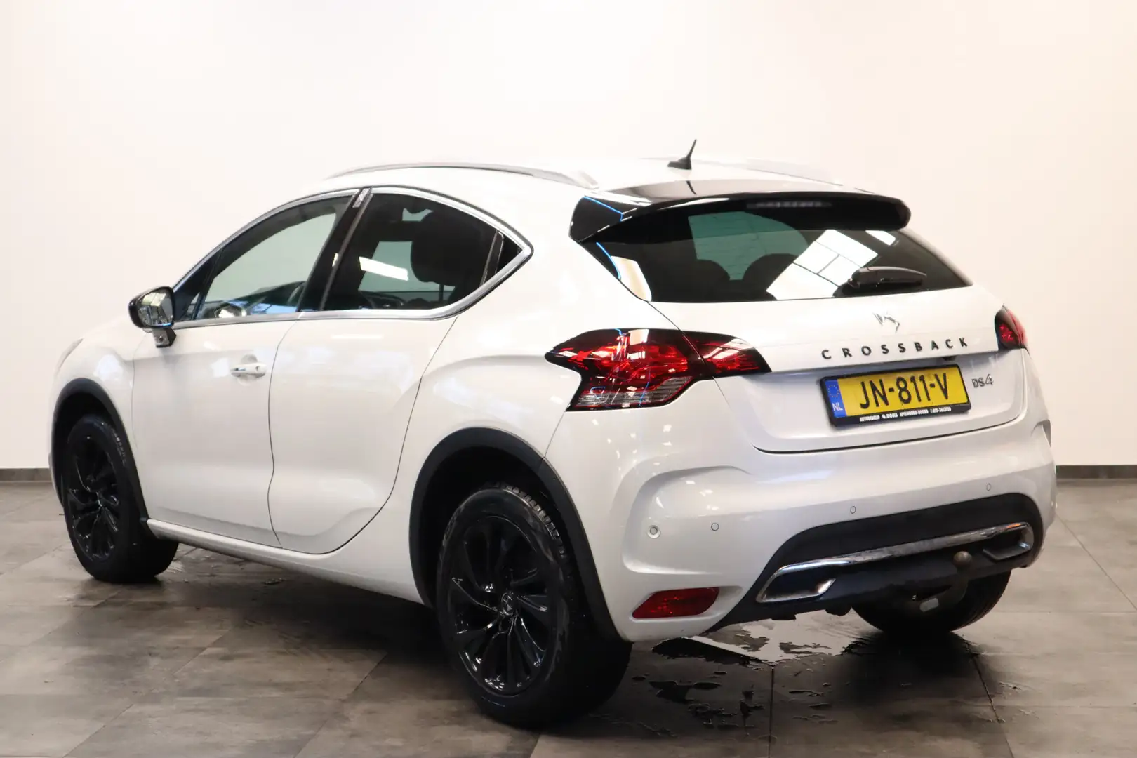 DS Automobiles DS 4 Crossback 1.2 PureTech Chic Denon Keyless Entree/Go ACC Stoe Weiß - 2