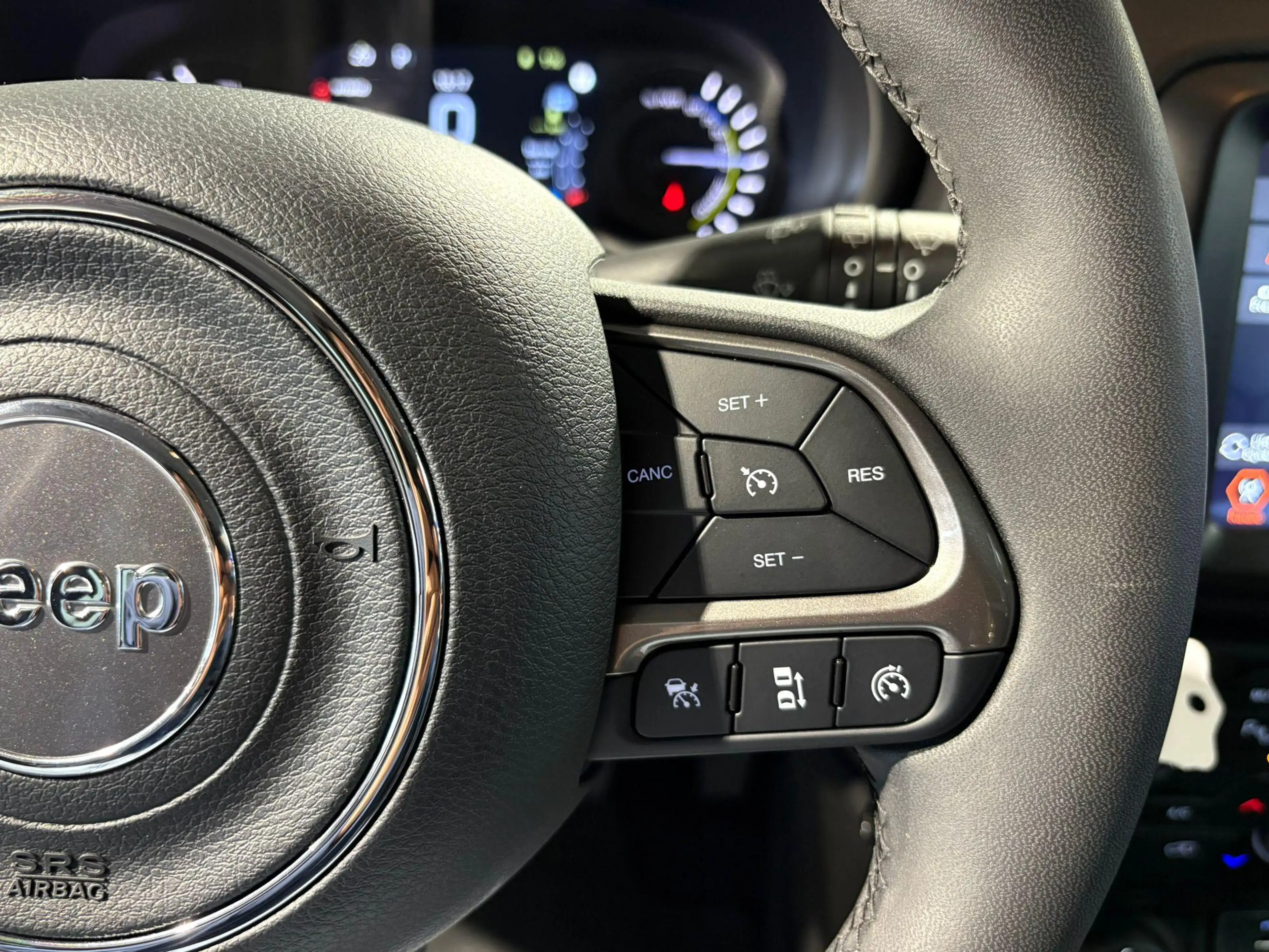 Jeep Renegade 4xe 240 Plug-in Hybrid Electric Limited Lease Ed. — photo 22