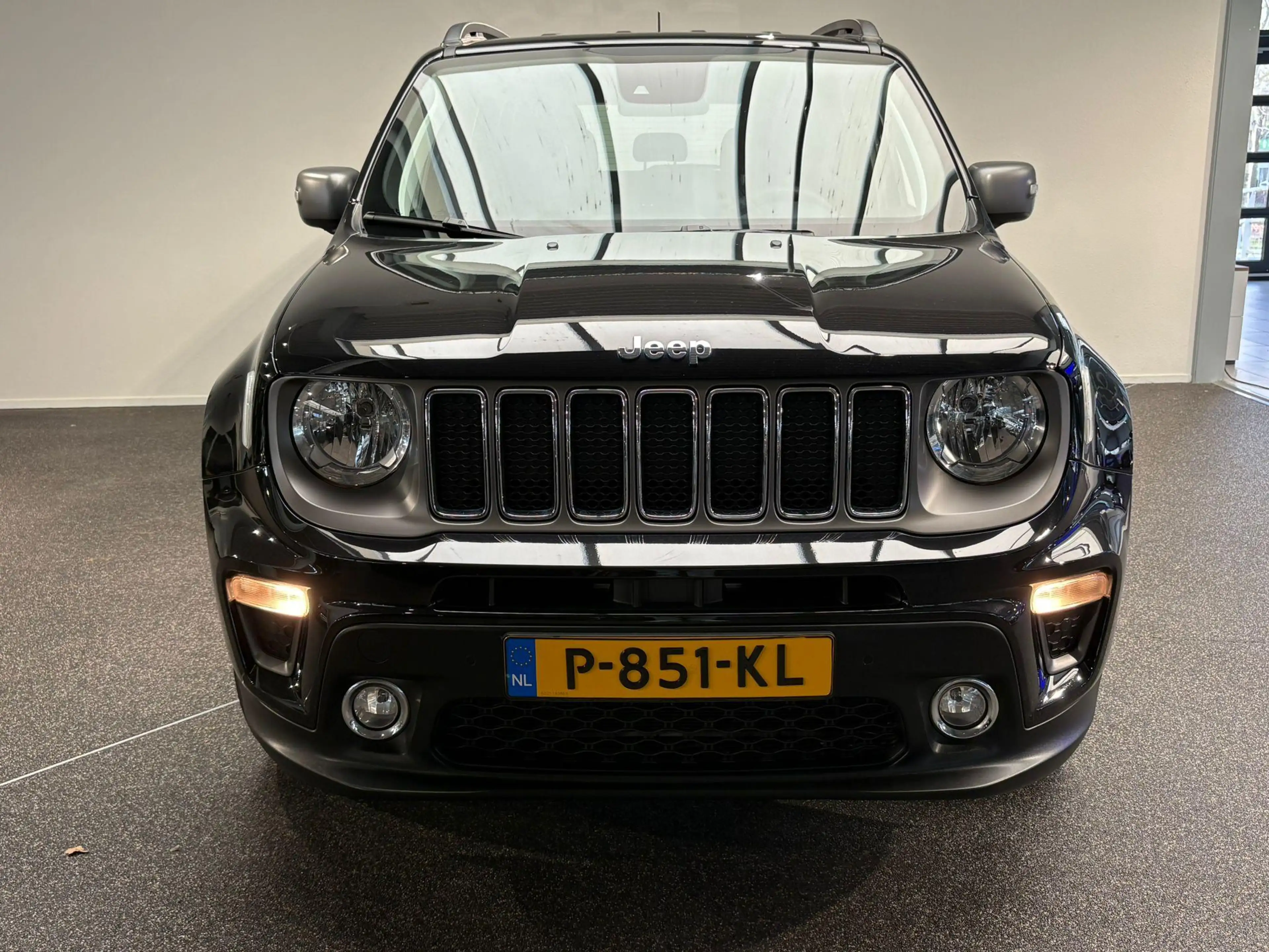 Jeep Renegade 4xe 240 Plug-in Hybrid Electric Limited Lease Ed. — photo 16