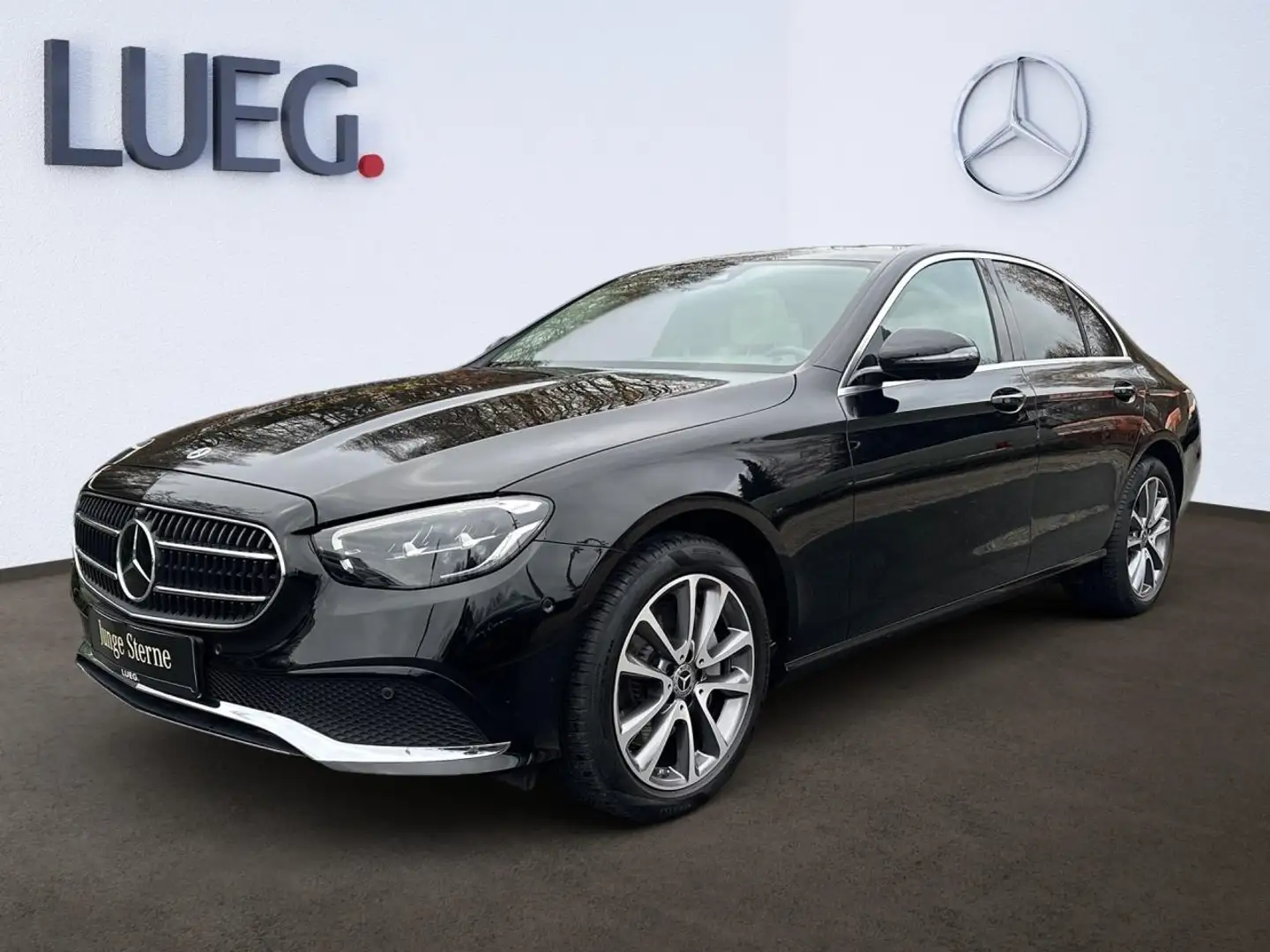 Mercedes-Benz E 300 e 4Matic AVANTGARDE+DISTRONIC+HUD+360°+ Schwarz - 2