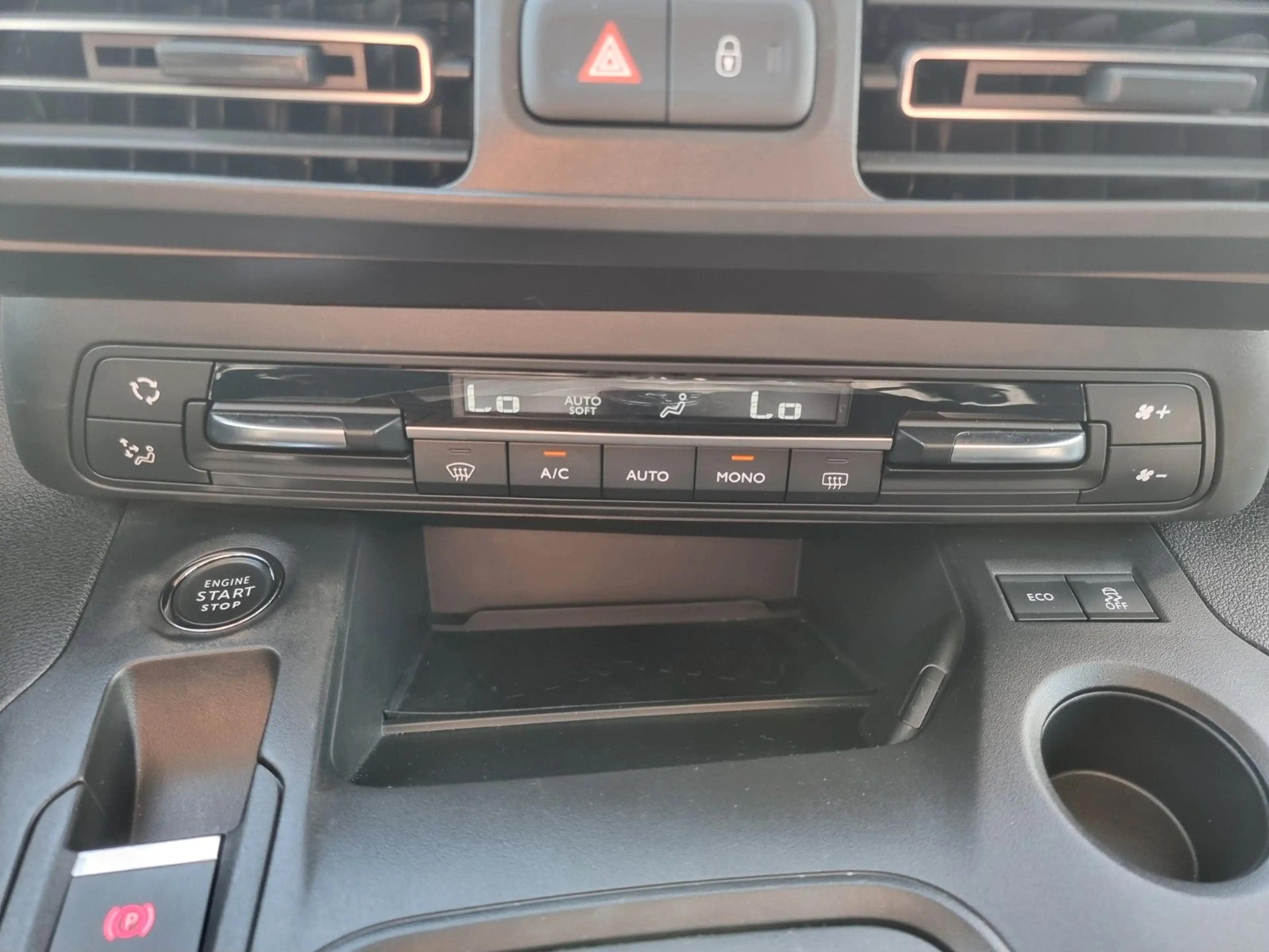 Peugeot Rifter BlueHDi 130 EAT8 GT *TEMP*NAVI*KLIMA*PDC — photo 14