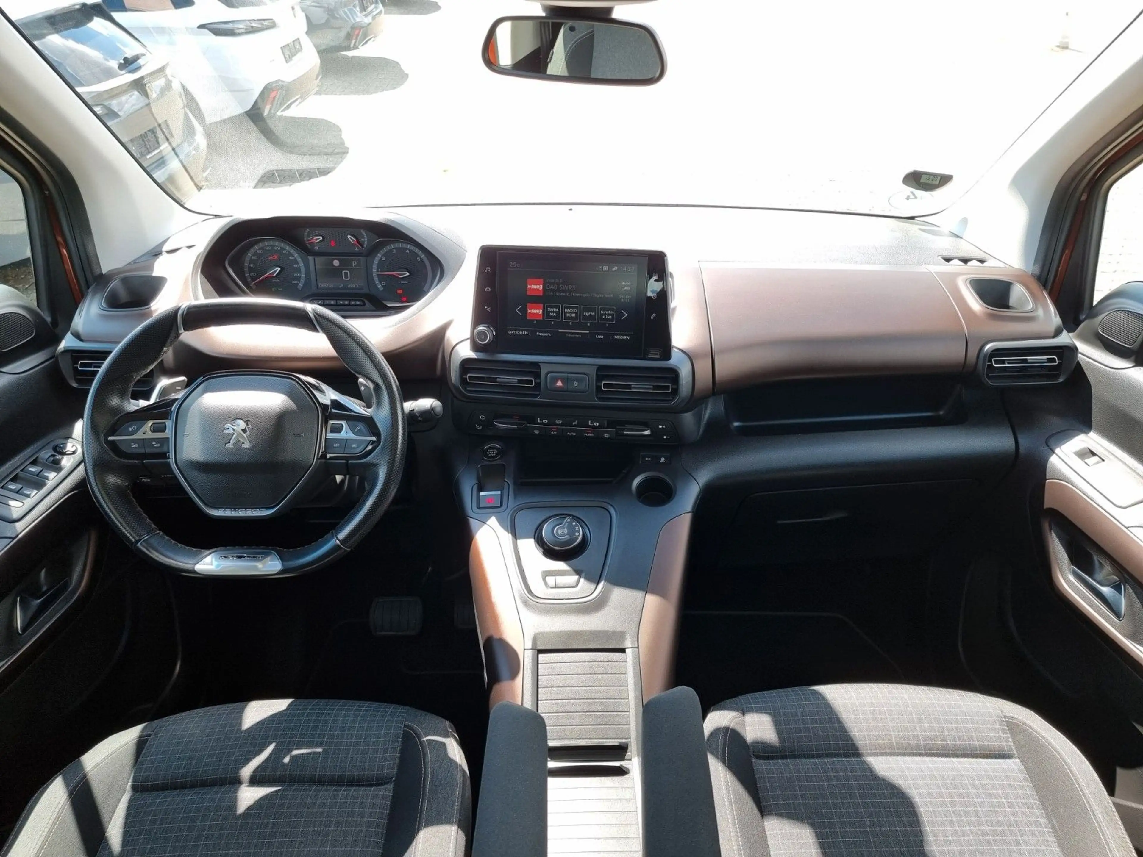Peugeot Rifter BlueHDi 130 EAT8 GT *TEMP*NAVI*KLIMA*PDC — photo 12