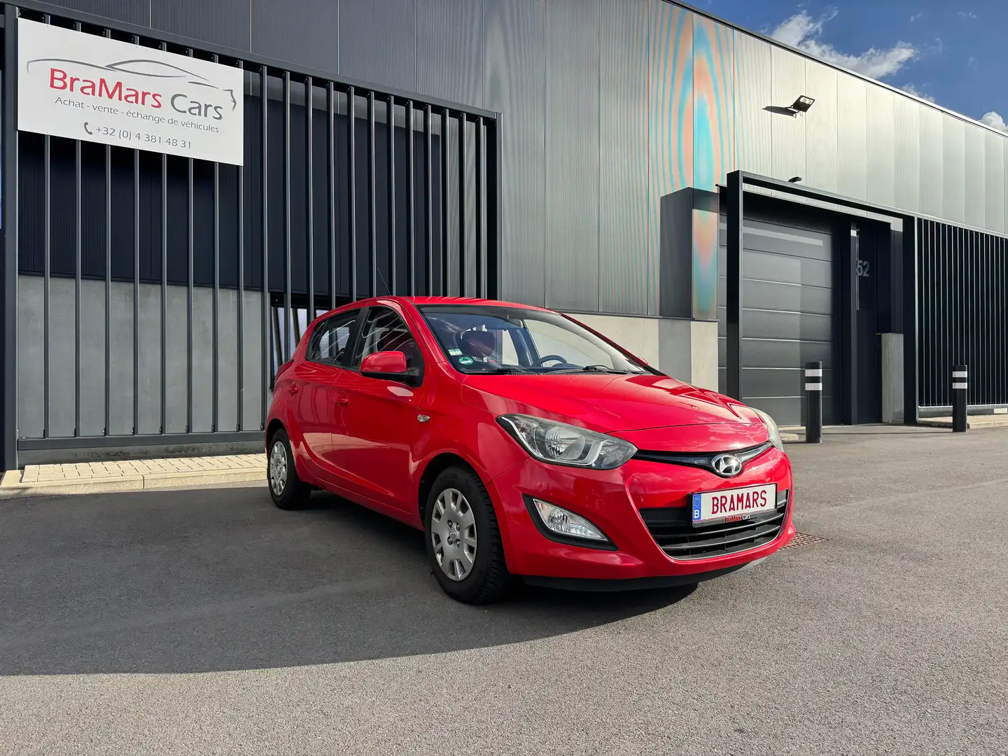 Hyundai i20 i20 1.2i ✅ 12 MOIS DE GARANTIE ✅ Rot - 2