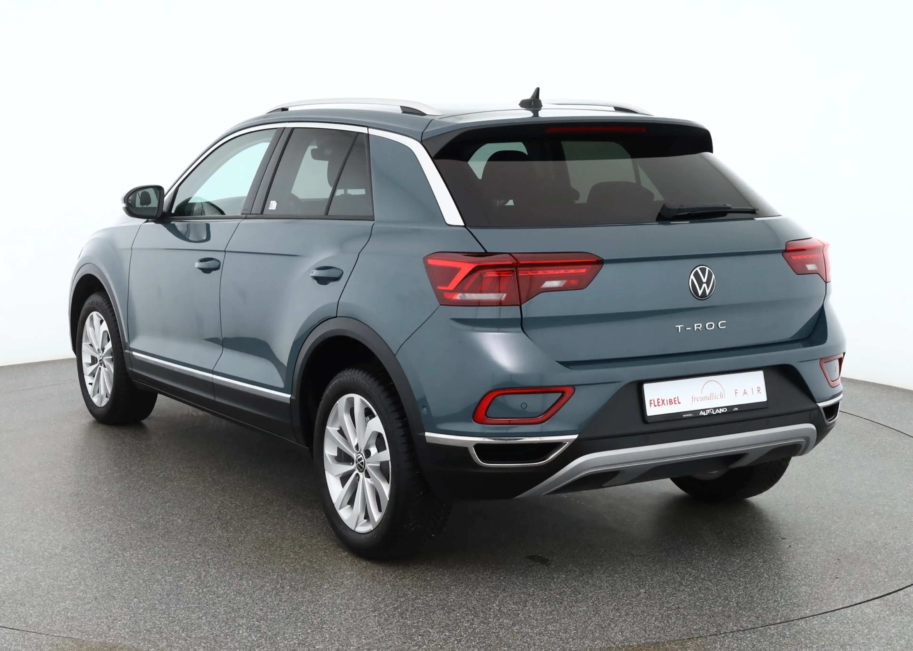 Volkswagen T-Roc 1.5 TSI DSG Matrix ACC Kamera — photo 3