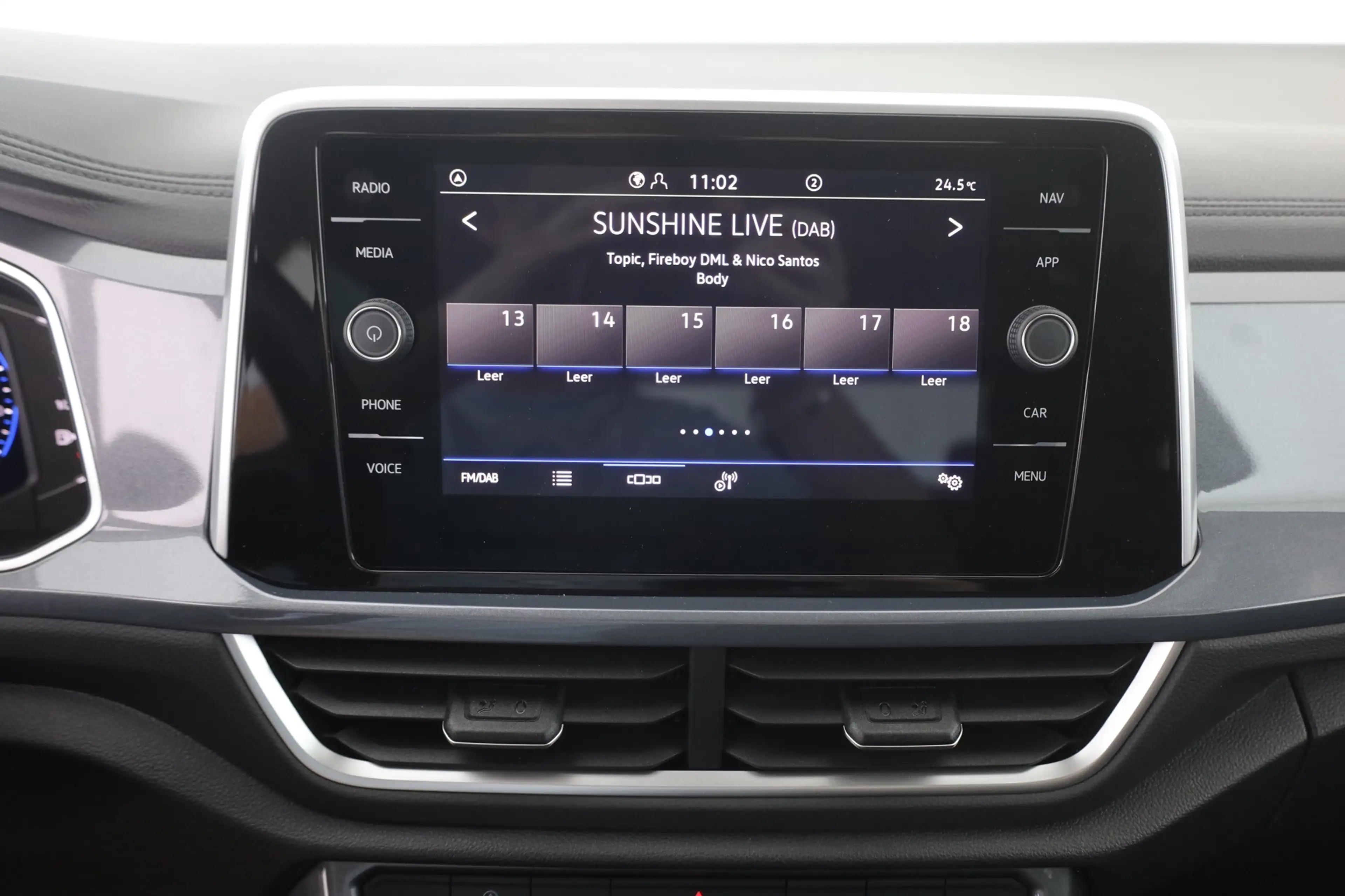 Volkswagen T-Roc 1.5 TSI DSG Matrix ACC Kamera — photo 11