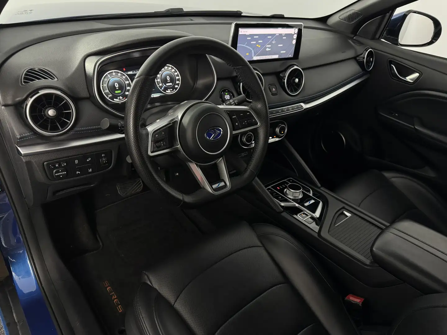 Seres Seres 3 52kWh | EV | actieradius 329km (wltp) | Panoramada Blau - 2