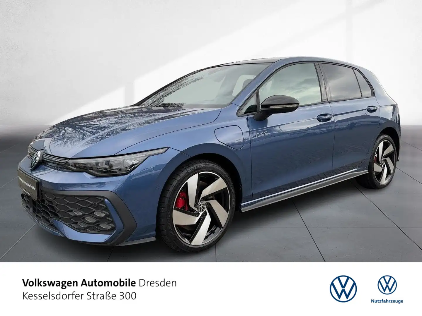 Volkswagen Golf GTE GTE 1,5 eHybrid DSG DCC AHK NAVI LEDER PANO Bleu - 1