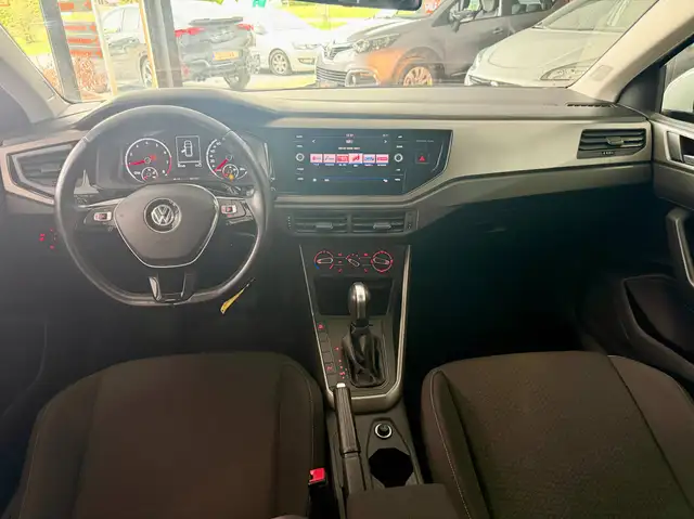Volkswagen Polo view 7