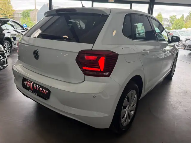 Volkswagen Polo view 5