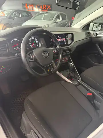 Volkswagen Polo view 8