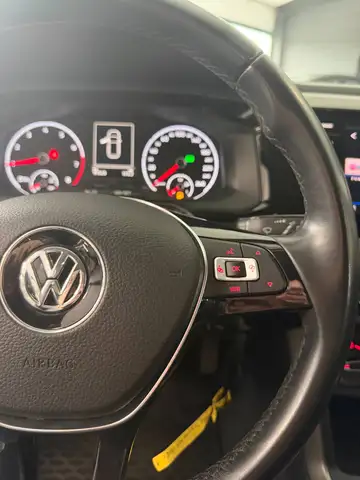 Volkswagen Polo view 15
