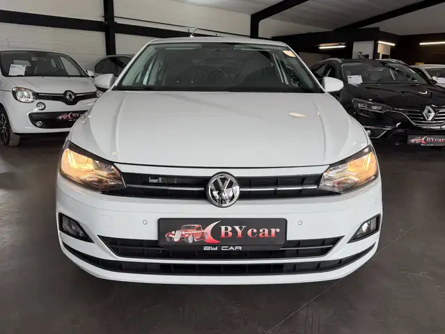 Volkswagen Polo view 3