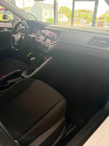 Volkswagen Polo view 10