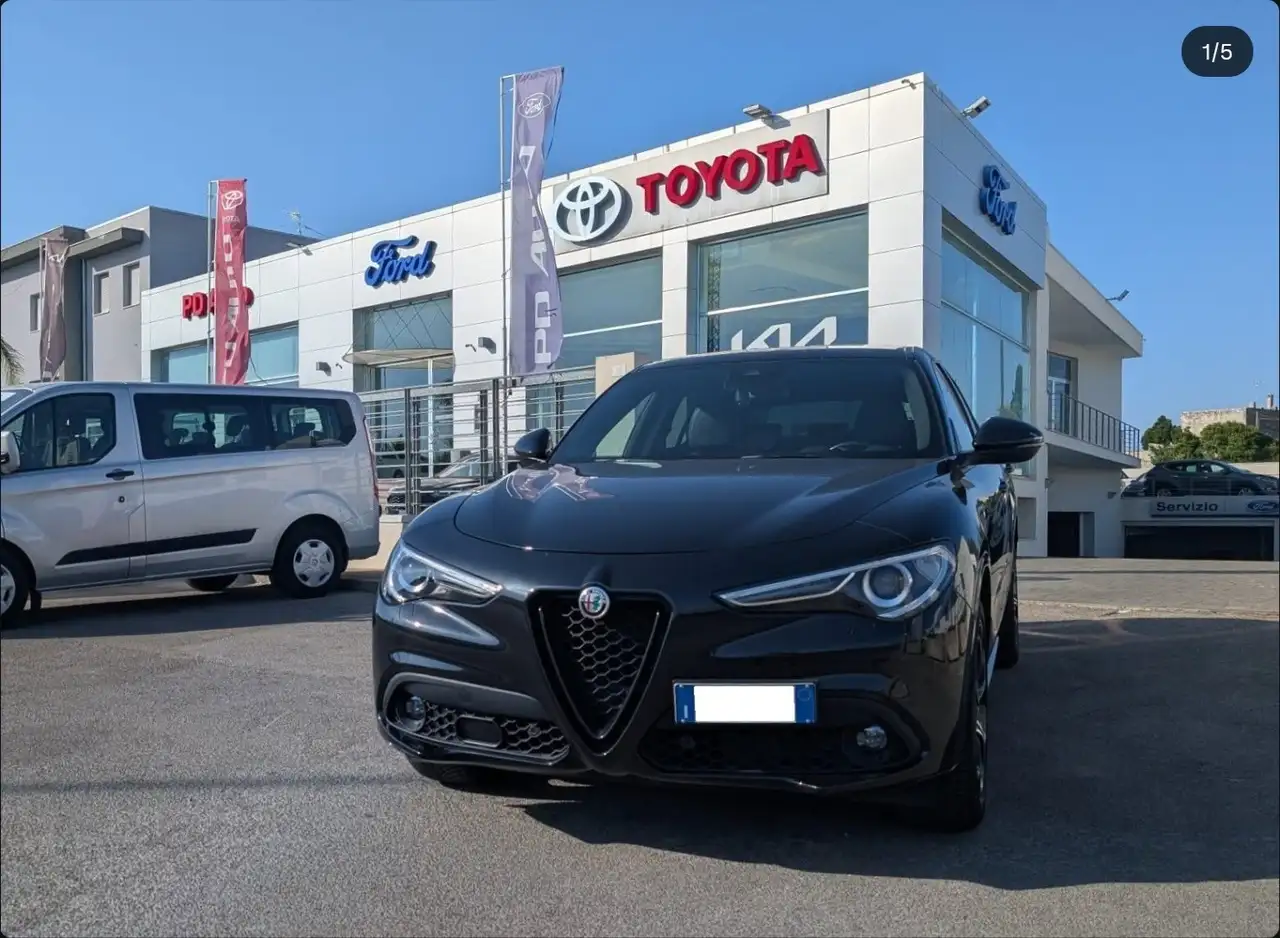 Alfa Romeo Stelvio 2021