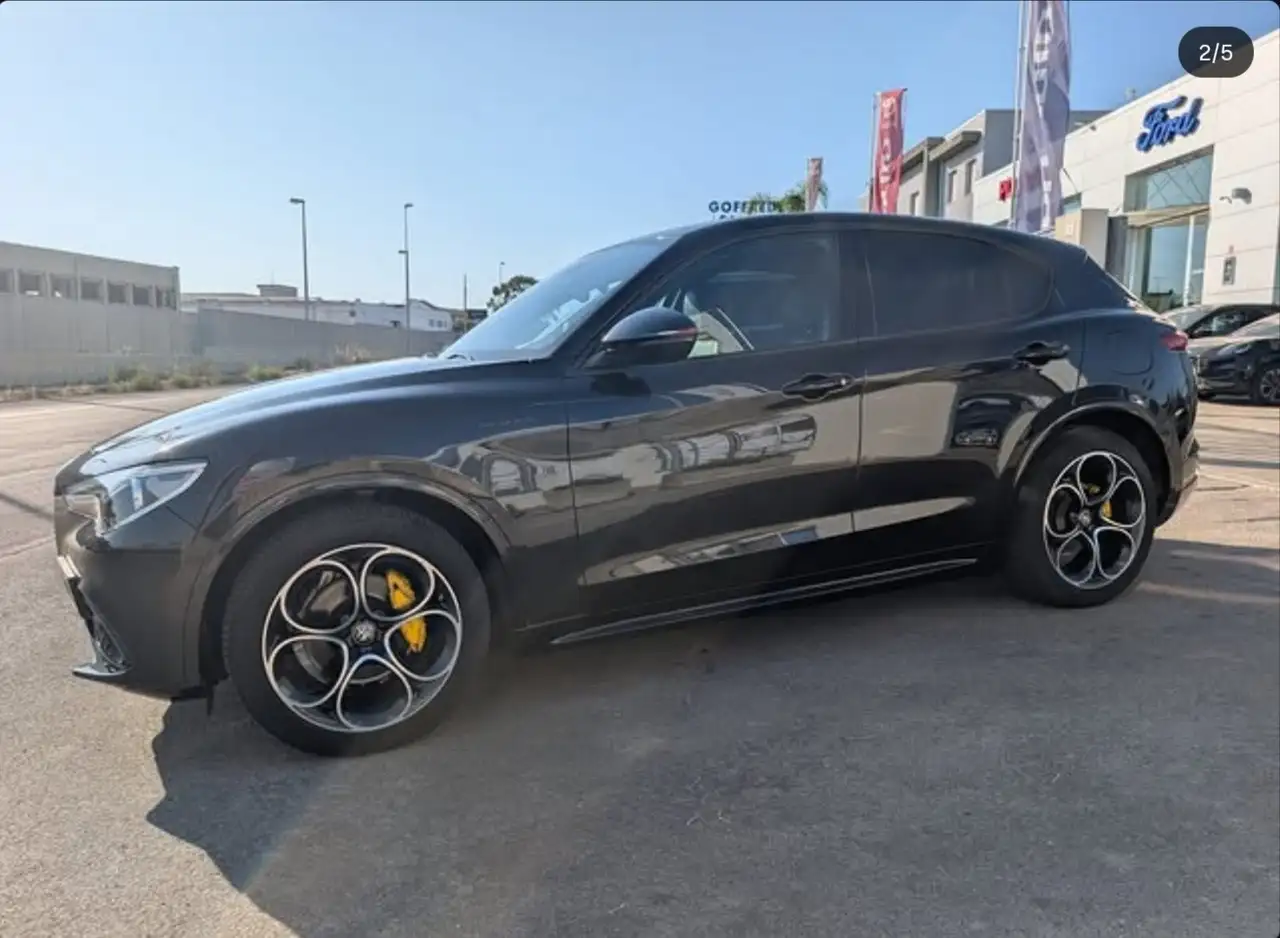 Alfa Romeo Stelvio 2021