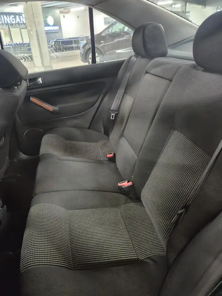 Volkswagen Bora 2.3 V5 Highline, foto 12