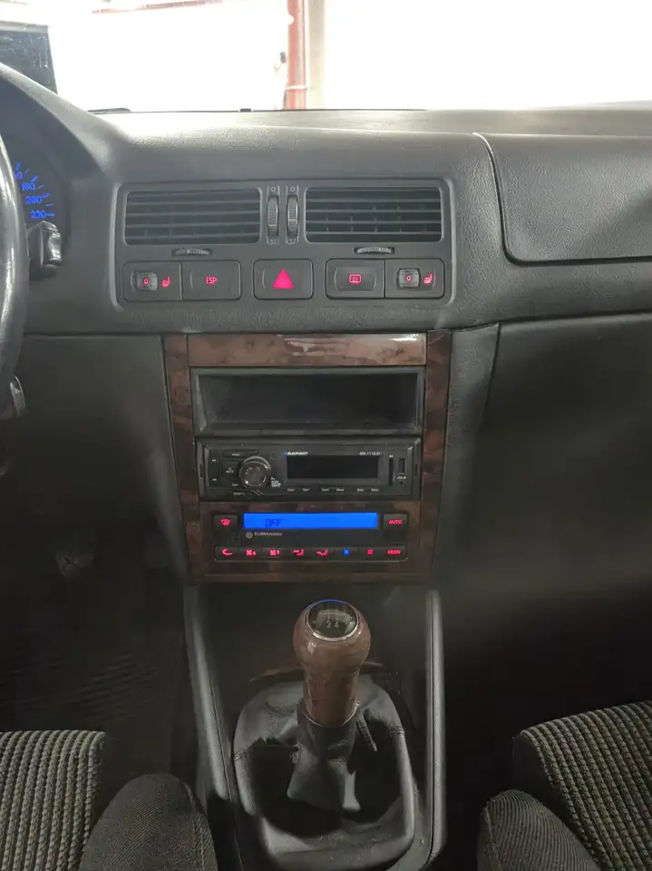 Volkswagen Bora 2.3 V5 Highline, foto 10