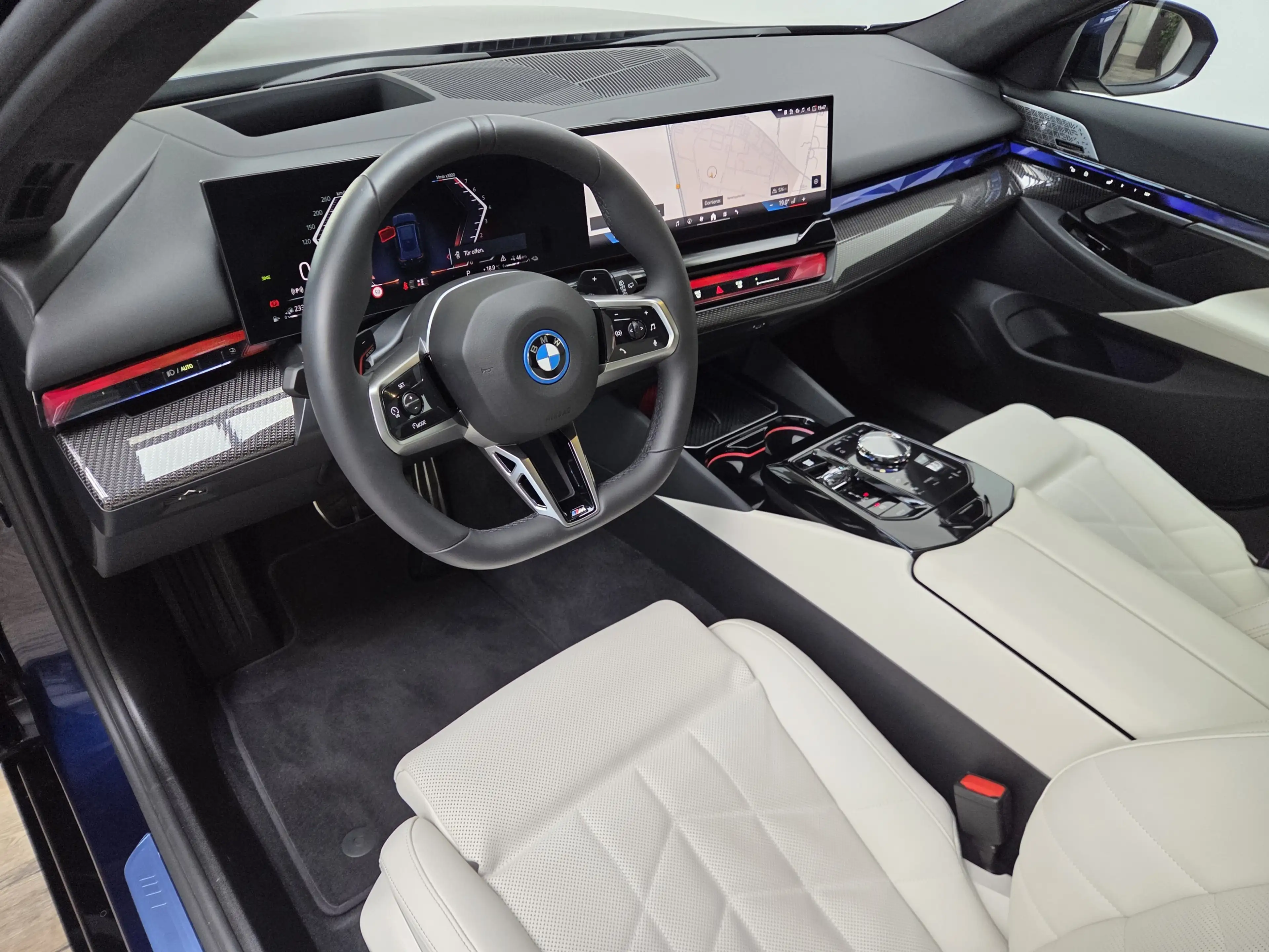 BMW 550 xDr. M Sport Pro B&W 21Zoll Sitzlüft. Pano — photo 8