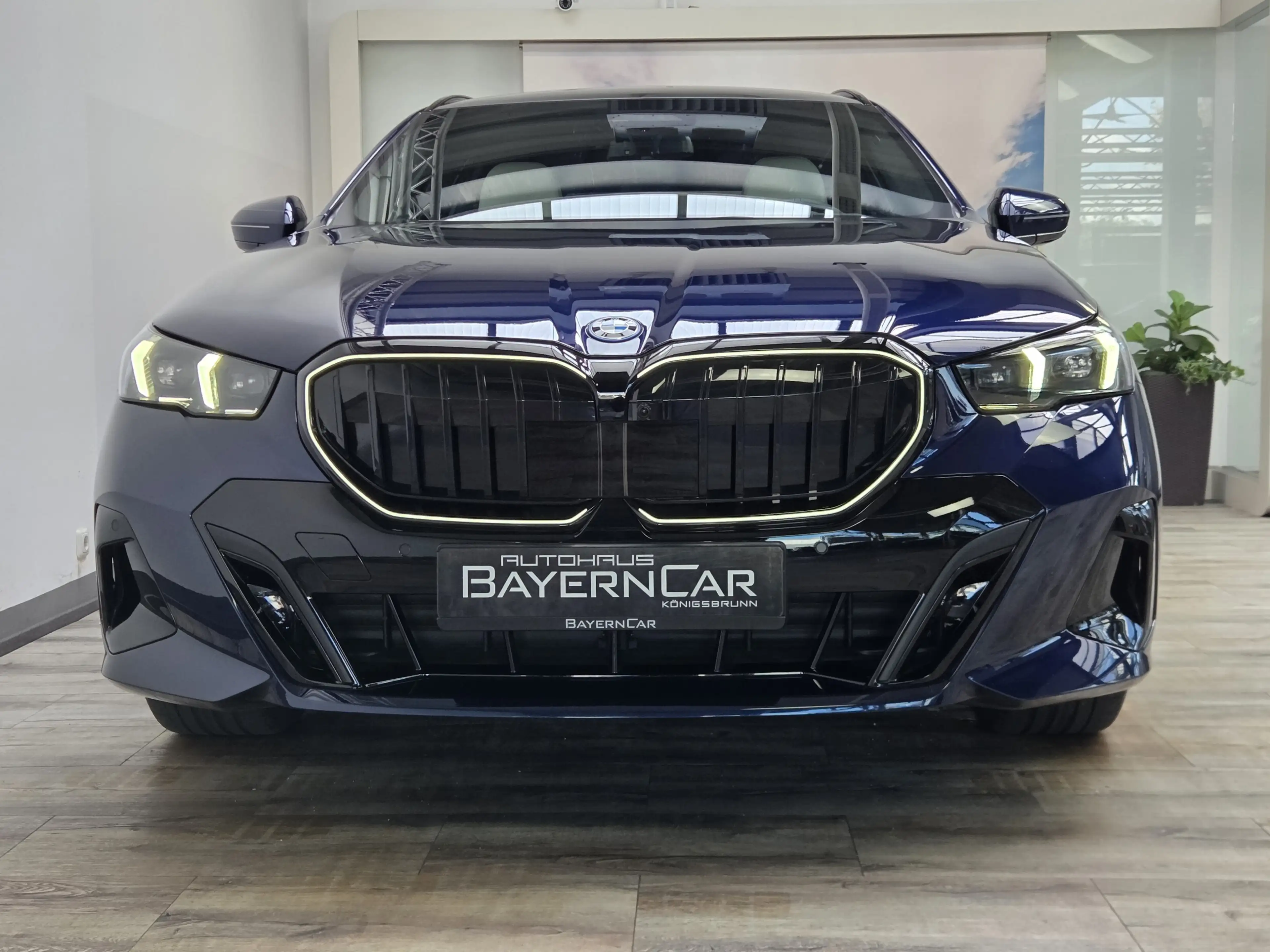 BMW 550 xDr. M Sport Pro B&W 21Zoll Sitzlüft. Pano — photo 2