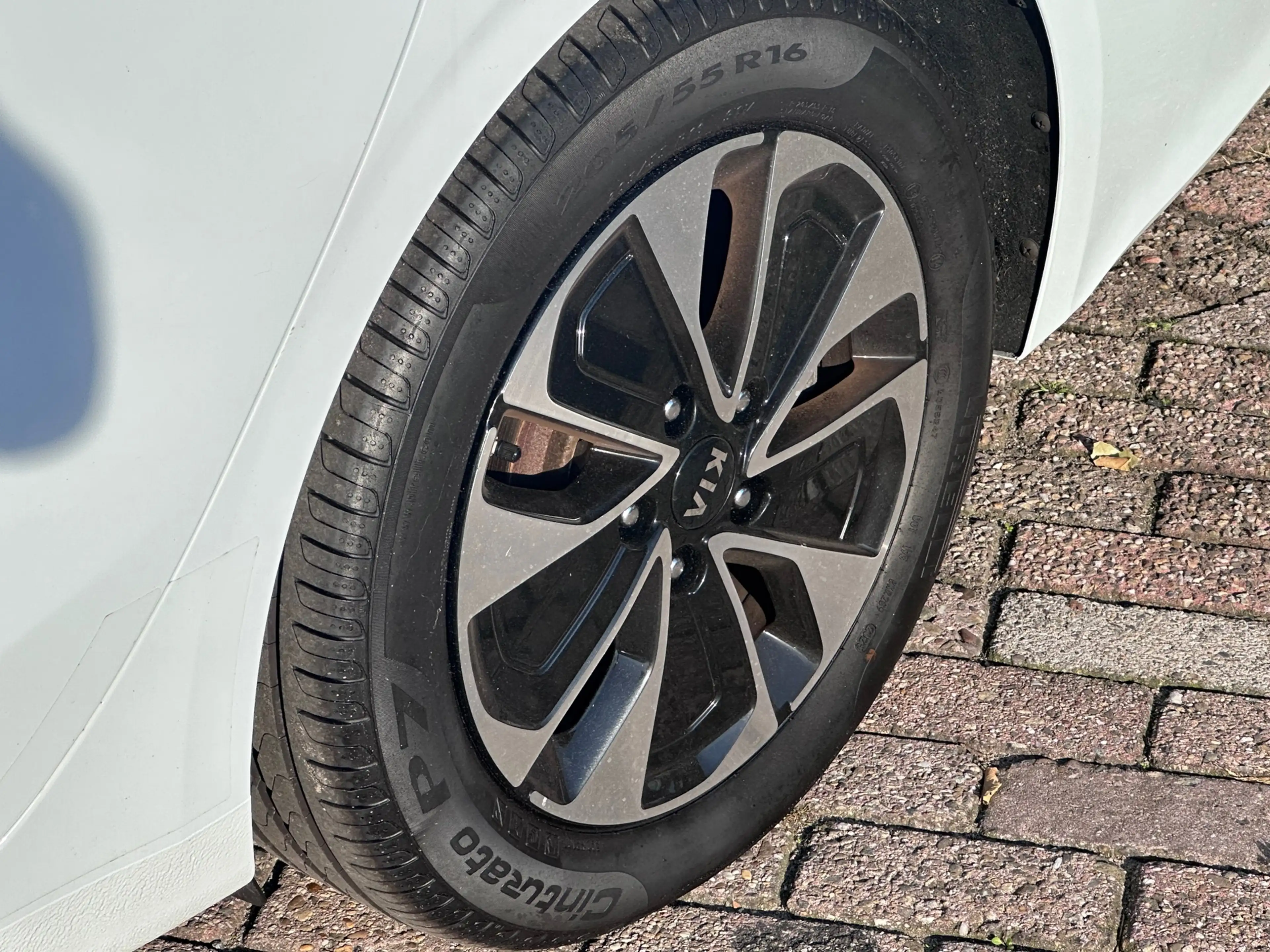 Kia Ceed SW / cee'd SW Sportswagon 1.6 GDI PHEV DynamicPlusLine EERSTE EI — photo 7